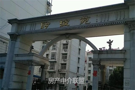 三实小对面金信花园3室2厅2卫
